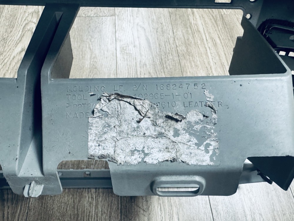 International Dash Panel Trim P/N 3547254