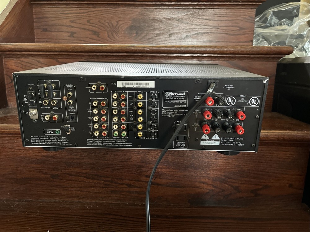 Sherwood Newcastle R-945 - See Description