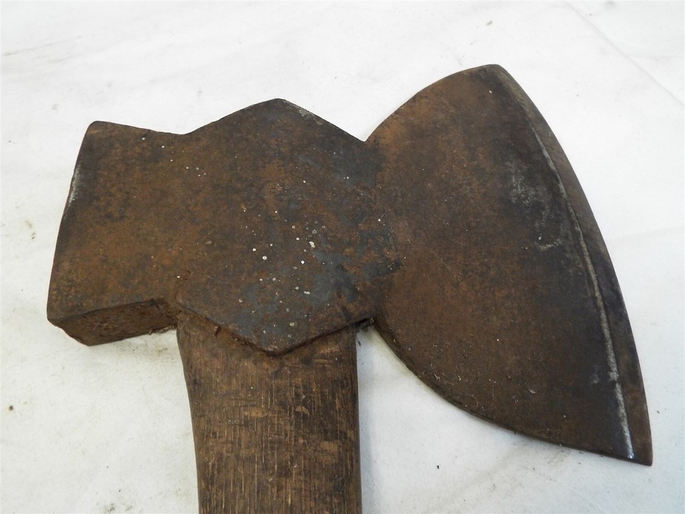 Vintage Underhill Edge Tool Co American Ax Offset Style Hatchet Axe