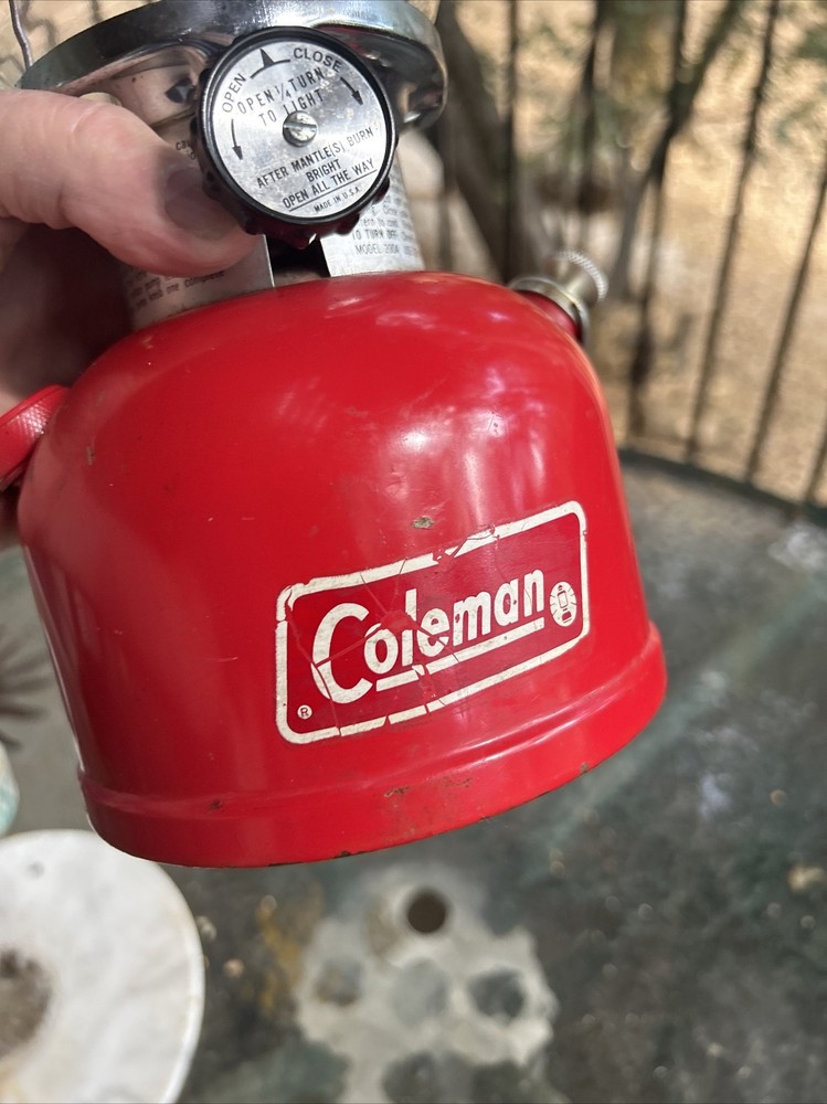 Vintage Coleman Red 200A Lantern single mantle 11-79