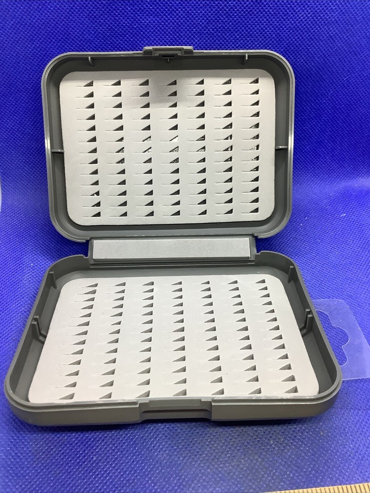 W & M Fly Box - Small Double Sided W/ Slit Foam