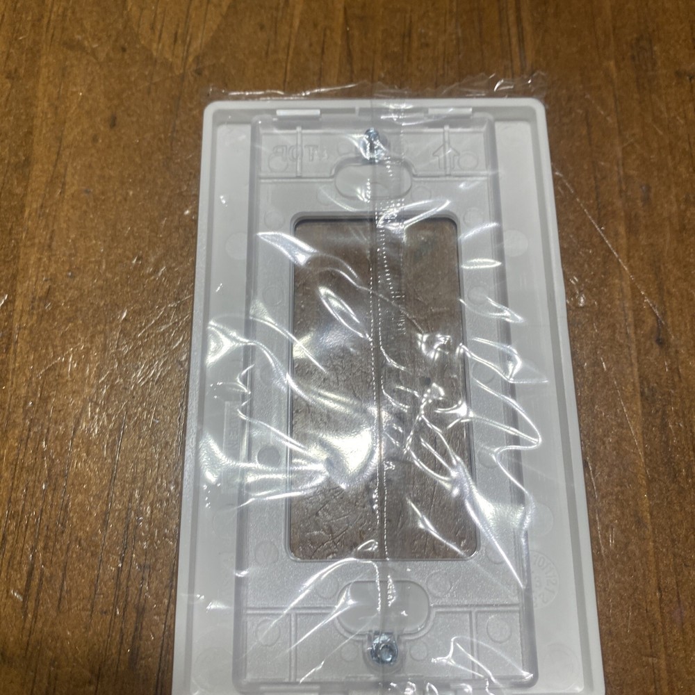 NEW Rocker Wallplate, Gloss, White Screwless