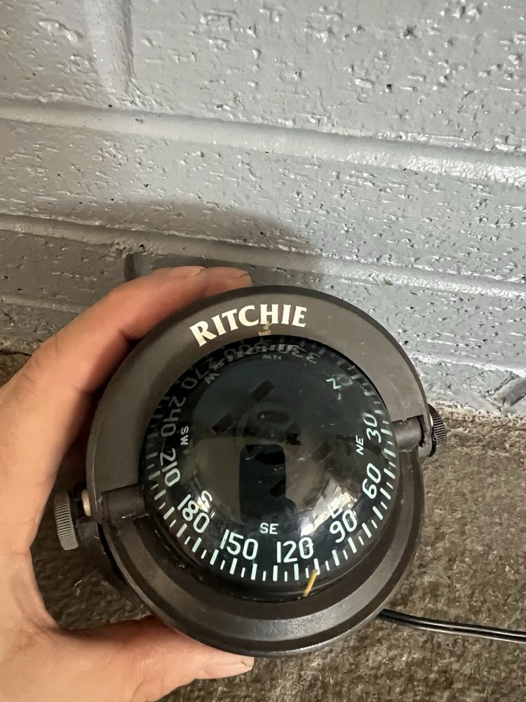 RITCHIE B-51 EXPLORER COMPASS BLACK BRACKET MOUNT BOAT NAVIGATION