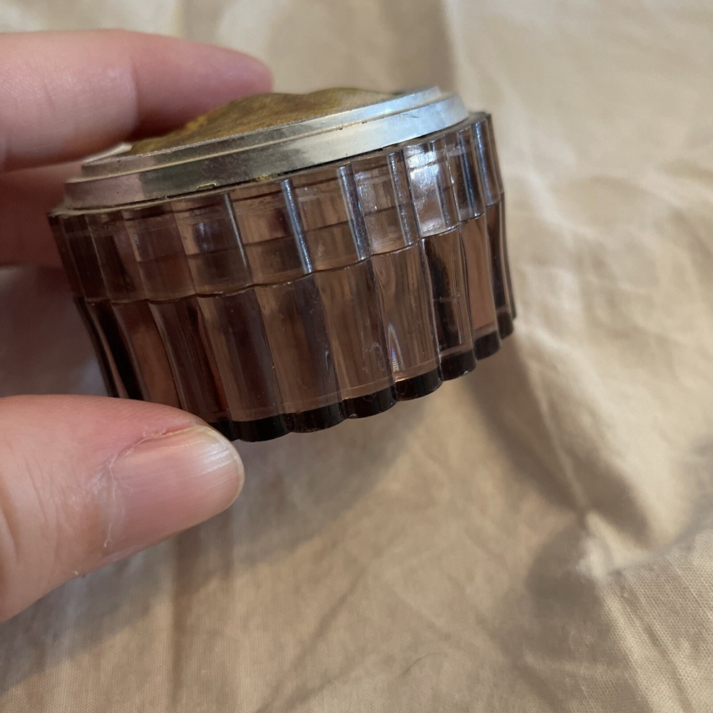 Vontage Plastic Container With Cushion Top