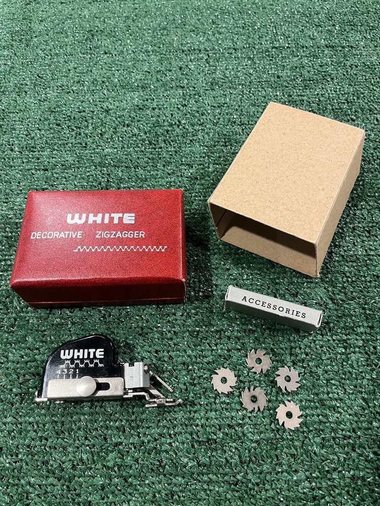 White Decorative Zigzagger Vintage