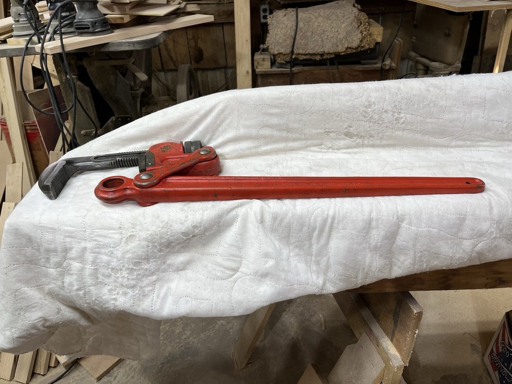 36” Rigid Compound Leverage “Super Four” Pipe Wrench EUC