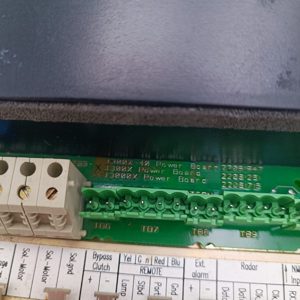 Simrad Robertson Type J300X Boat Autopilot Course Computer Robertson REFURB