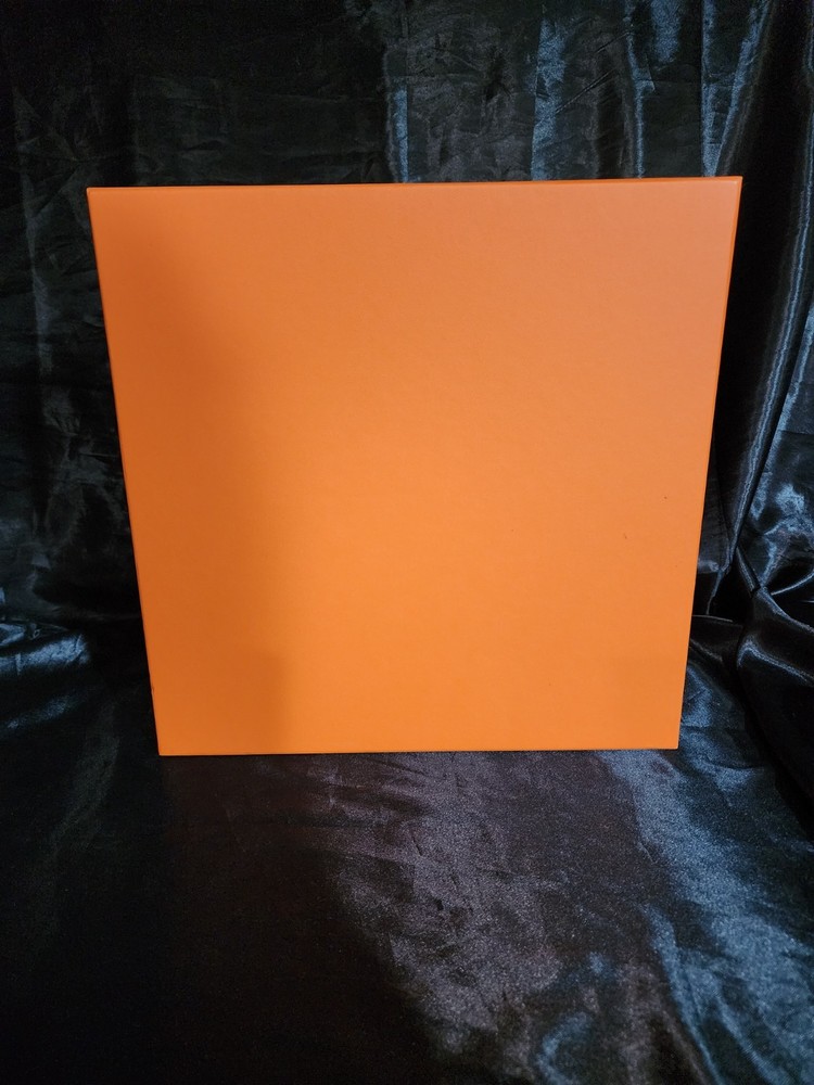 Authentic HERMES Empty Box 14x14x5.5" Number 081 With Booklet