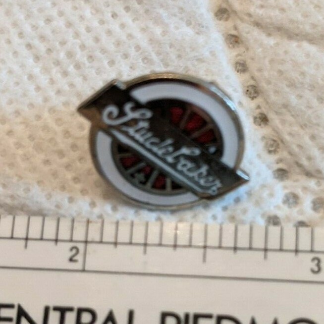 Studebaker Pin "Wheel Logo"