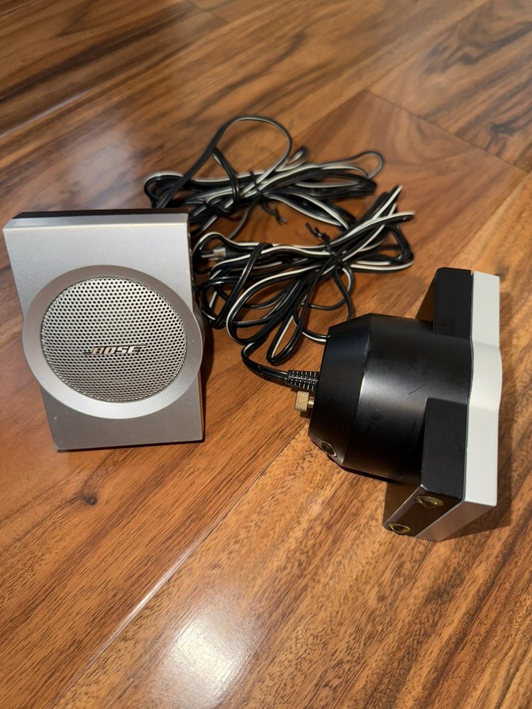 Bose Companion 3 Multimedia ComputerSpeaker System