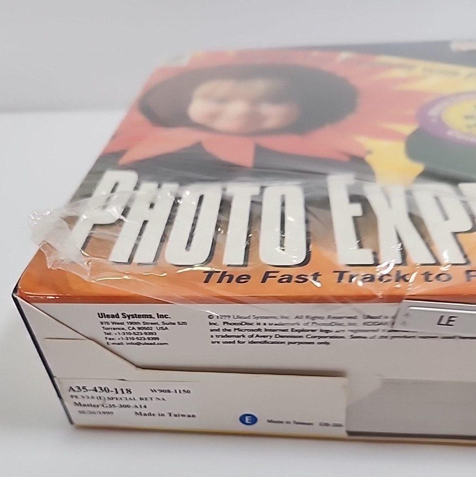 Ulead Systems Photo Express 3.0 Windows 98 CD Rom *torn plastic cardboard READ!