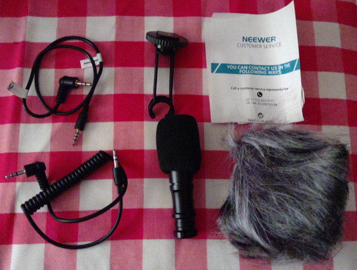 Neewer CM14 Smartphone & Camera Microphone (Auxiliary Use ONLY)