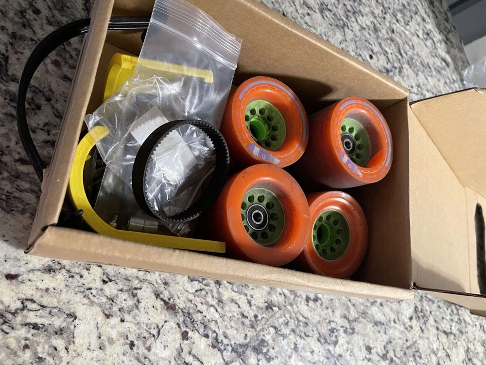 Boosted 2nd Gen Dual+ Electric Skateboard - Black