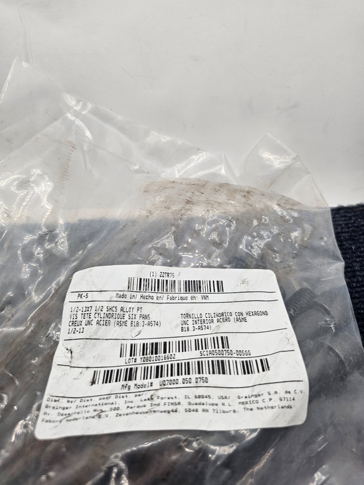 (QTY 5) GRAINGER U07000.050.0750: 1/2"-13 Socket Head Cap Screw Socket Black