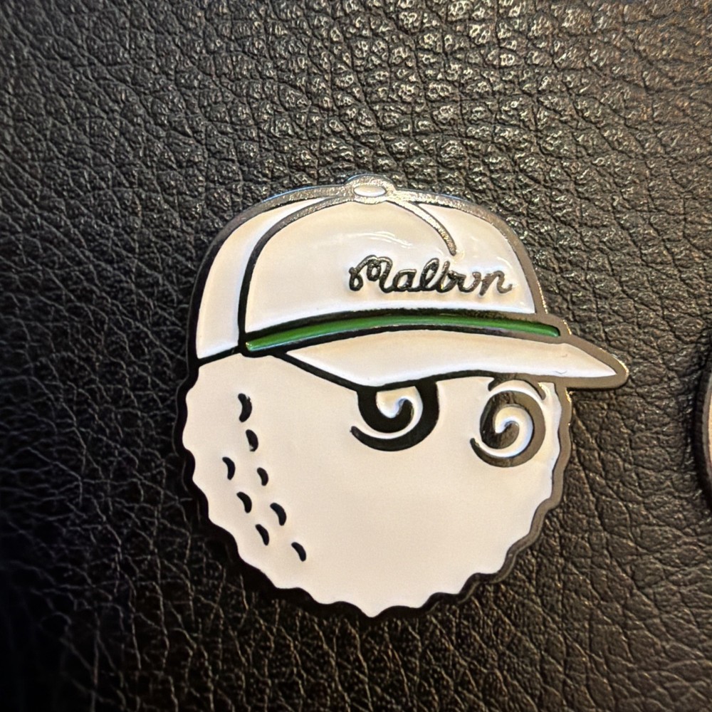 GOLF BALL MARKER - MALBON WHITE HAT GOLFBALL MAN