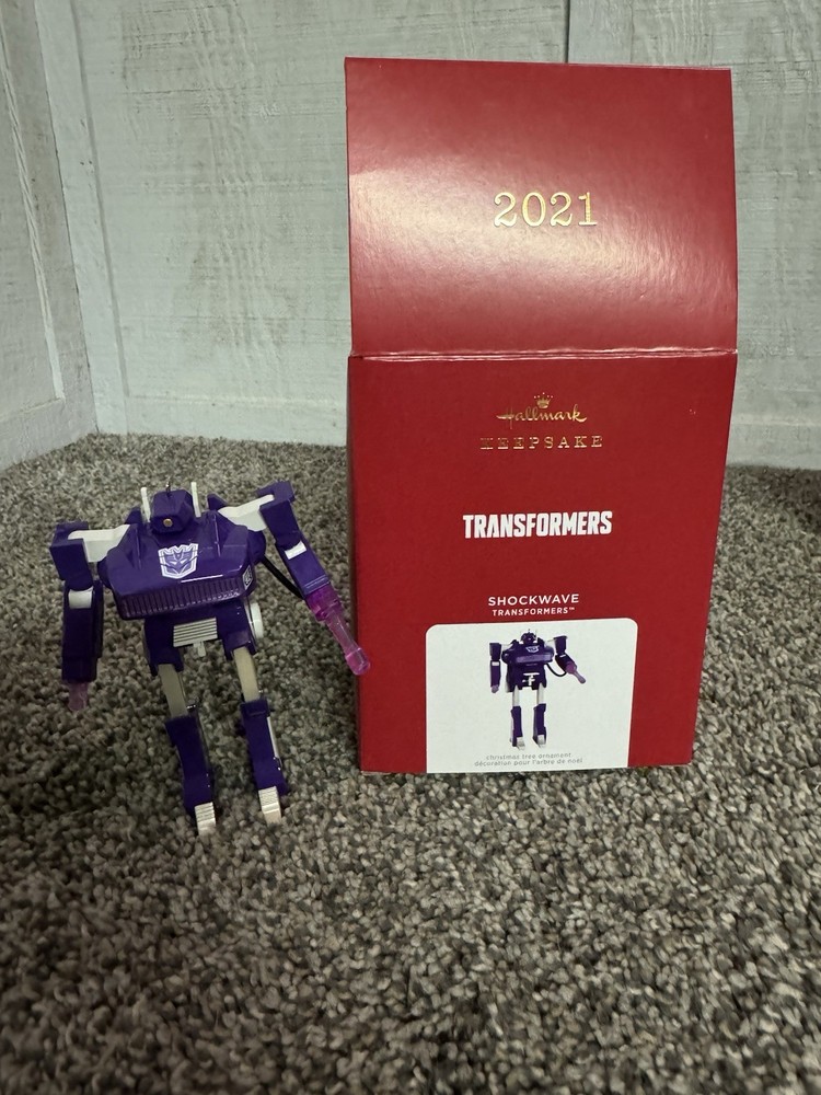 HALLMARK 2021 SHOCKWAVE TRANSFORMERS ORNAMENT