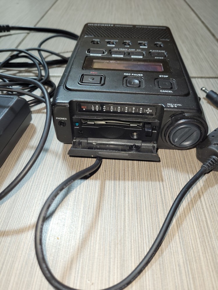 Marantz PMD660 Professional Solid State Recorder power on untested parts/repair