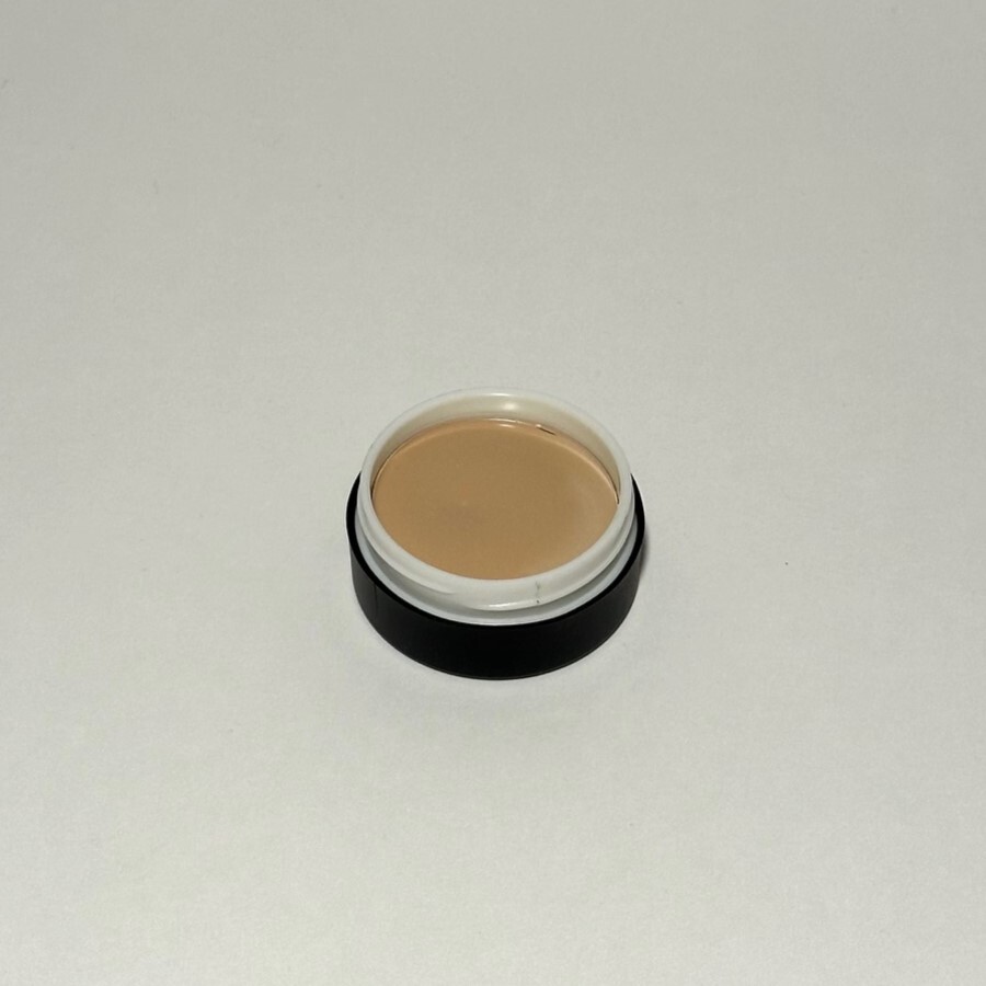 Studio Gear Concealer Natural Beige 0.25 oz
