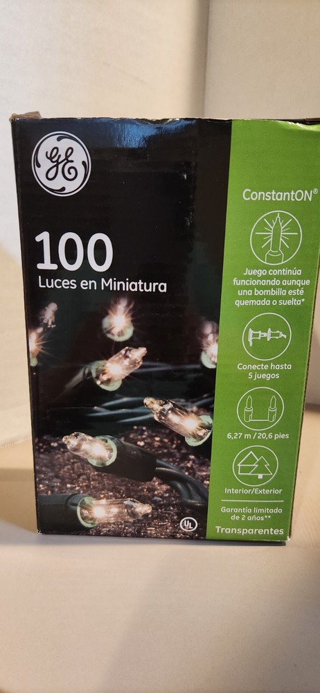 GE 100 White Lights 20.6 Ft