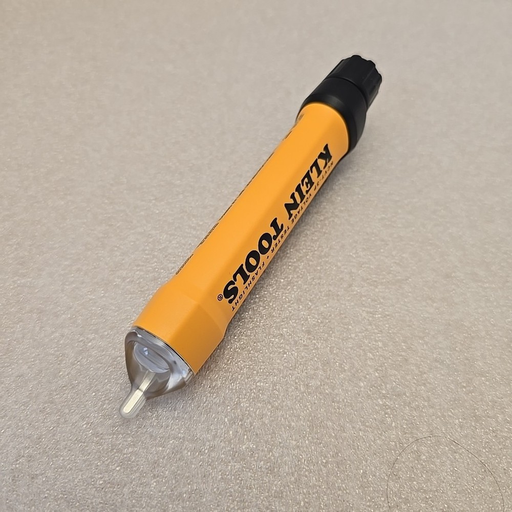 Klein Tools NCVT3P Dual Range Voltage Tester With Flashlight.