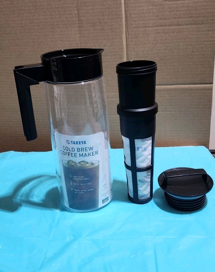 Takeya 2QT Cold Brew Coffee Maker Pitcher Black Iced Tea New
