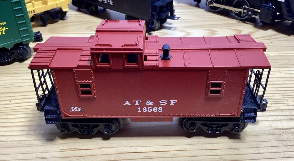 Lionel Sante Fe Special 8644 Set. Mint……..Tested A+