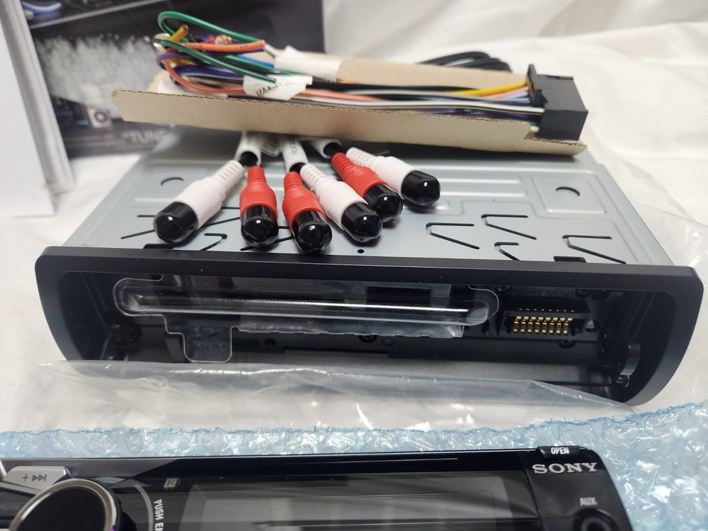 Sony DSX-S100 iPod/USB Compatibility