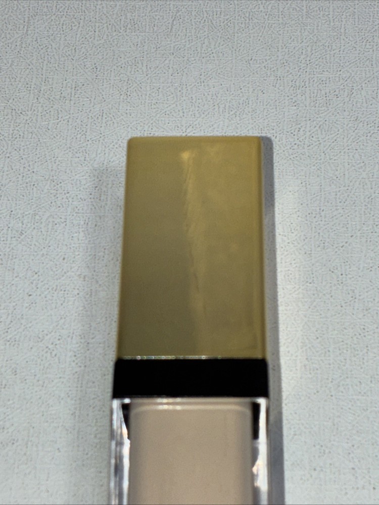 New Vieve Modern Radiance Concealer Light 1, Slightly Damaged Outer Packaging