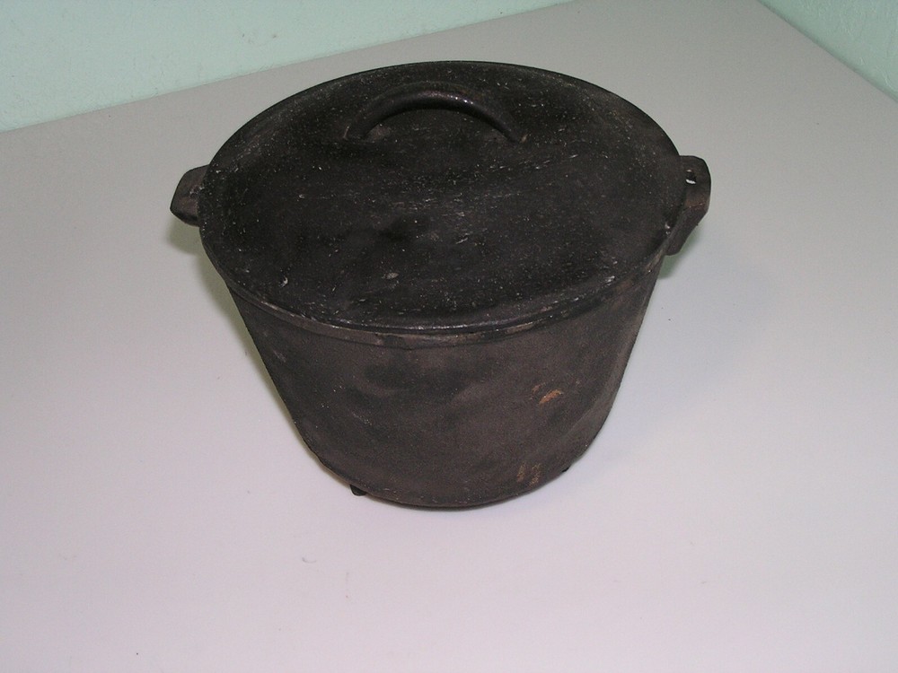 Spain Hearth Craft Cast Iron Pot Model 807 Portland OR 3 Legged missing handle