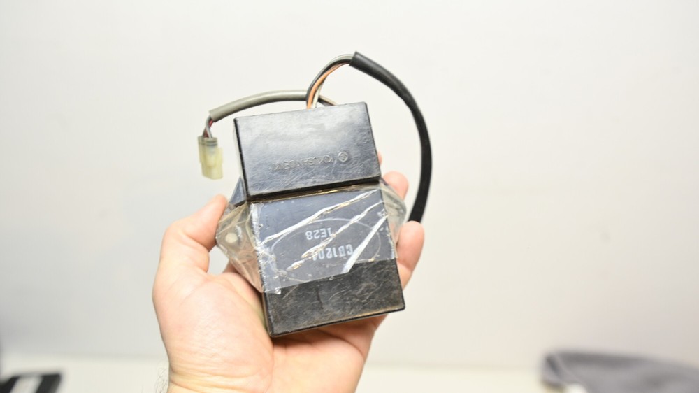 ECU CDI Control Unit Module Suzuki RGV 250