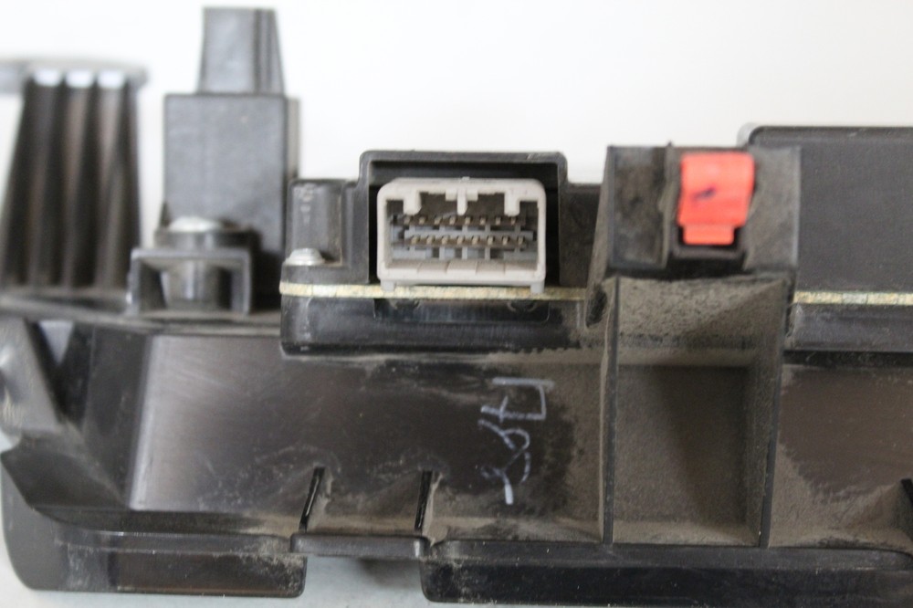 09 10 11 HONDA PILOT INFORMATION DISPLAY SCREEN OEM