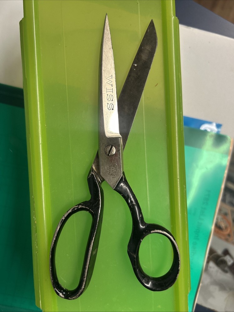 Wiss 7.5 Vintage Black Handle Scissors