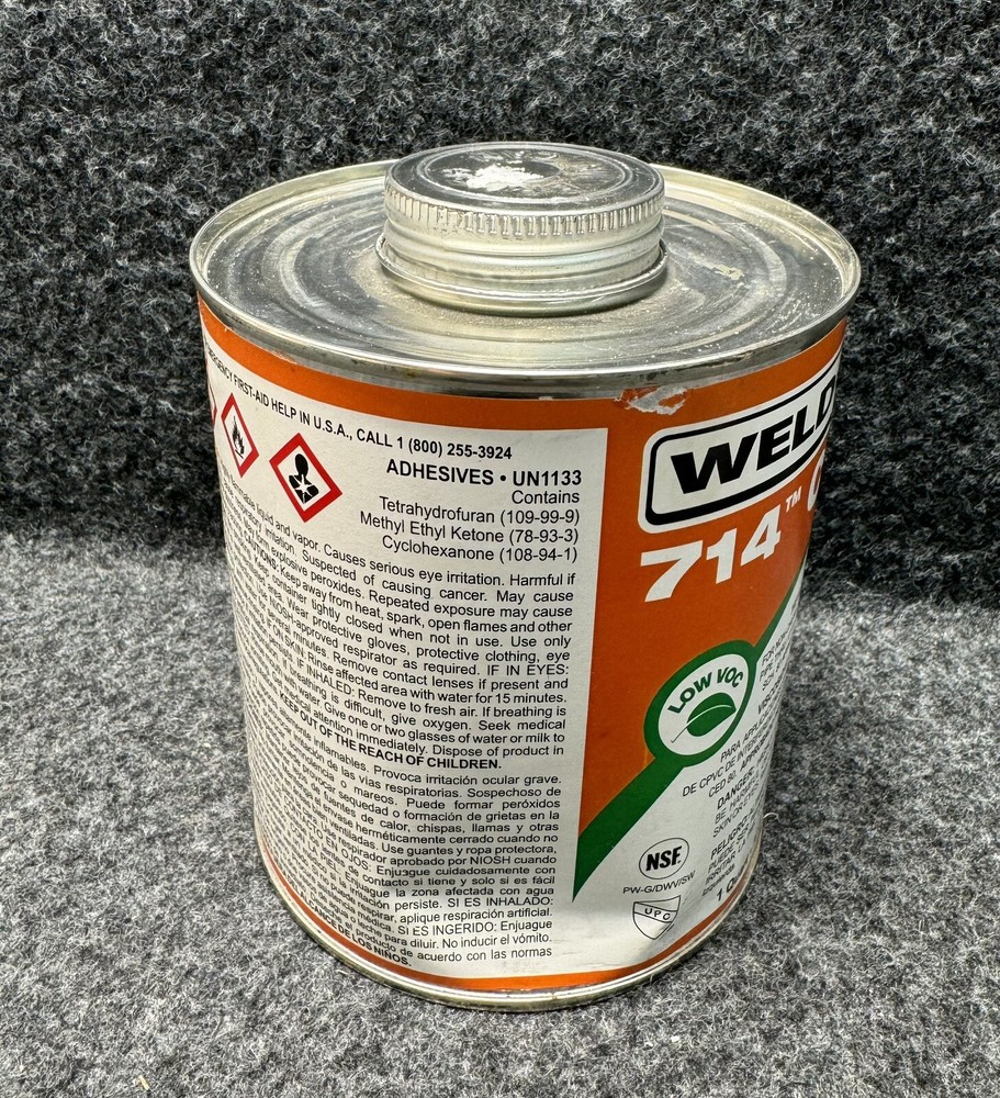 Weld On 714 CPVC Pipe Cement 1 Quart 32 oz Can Orange