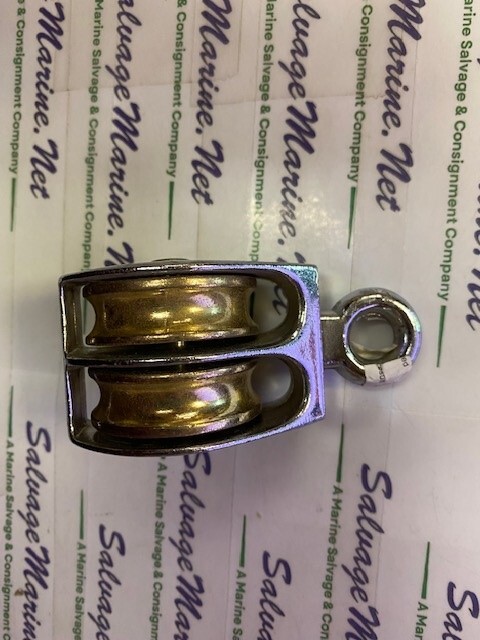 1/2" DOUBLE SHEAVE PULLEY RIGID EYE #0176
