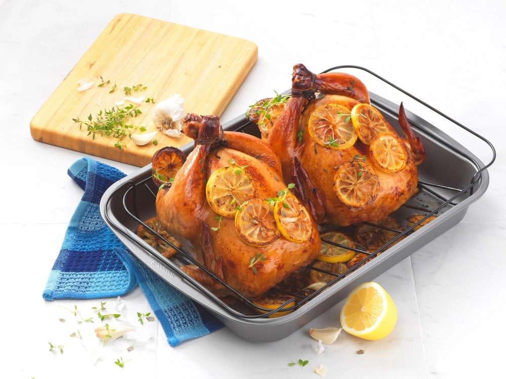 Everyday Roast Pan with Rack Rectangular Nonstick Construction Large Capacity...