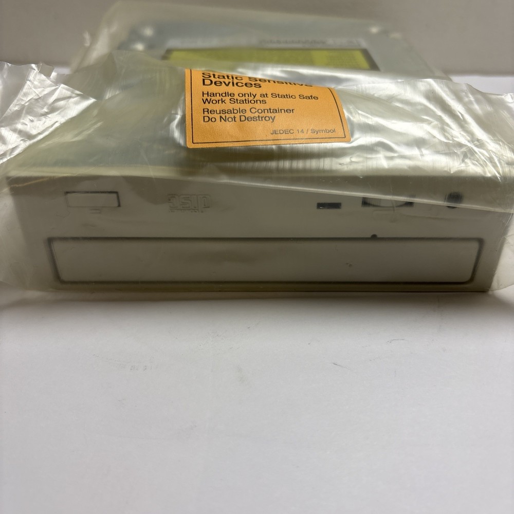 Hitachi CDR-8430 Internal CD-ROM Drive 1998 Japan