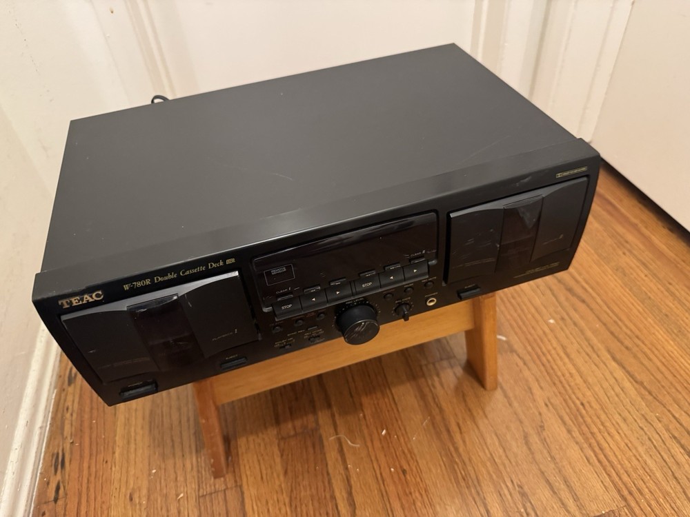 TEAC W-780R double cassette deck