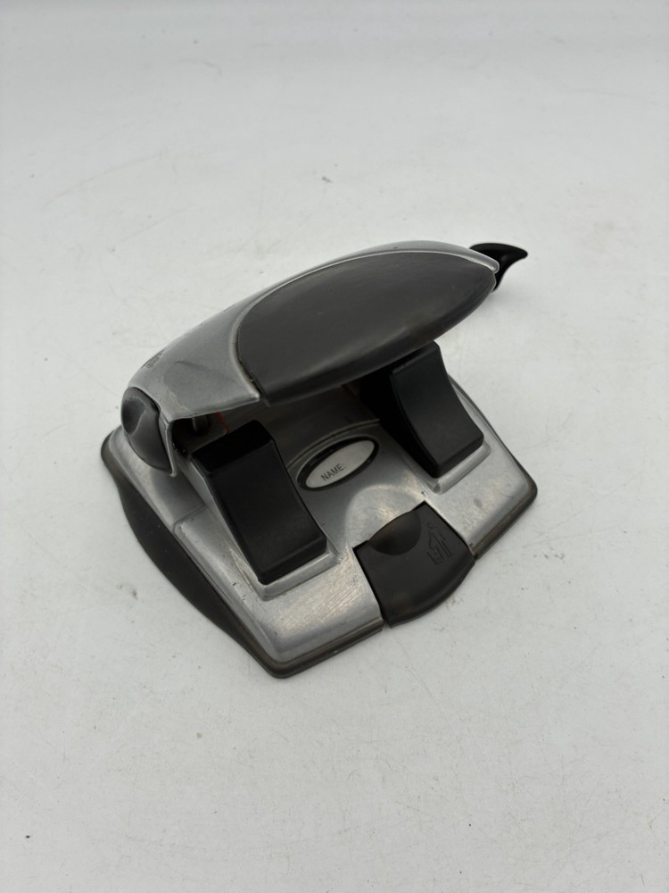 Swingline Heavy-Duty 2 Hole Punch 20 Sheets Acco