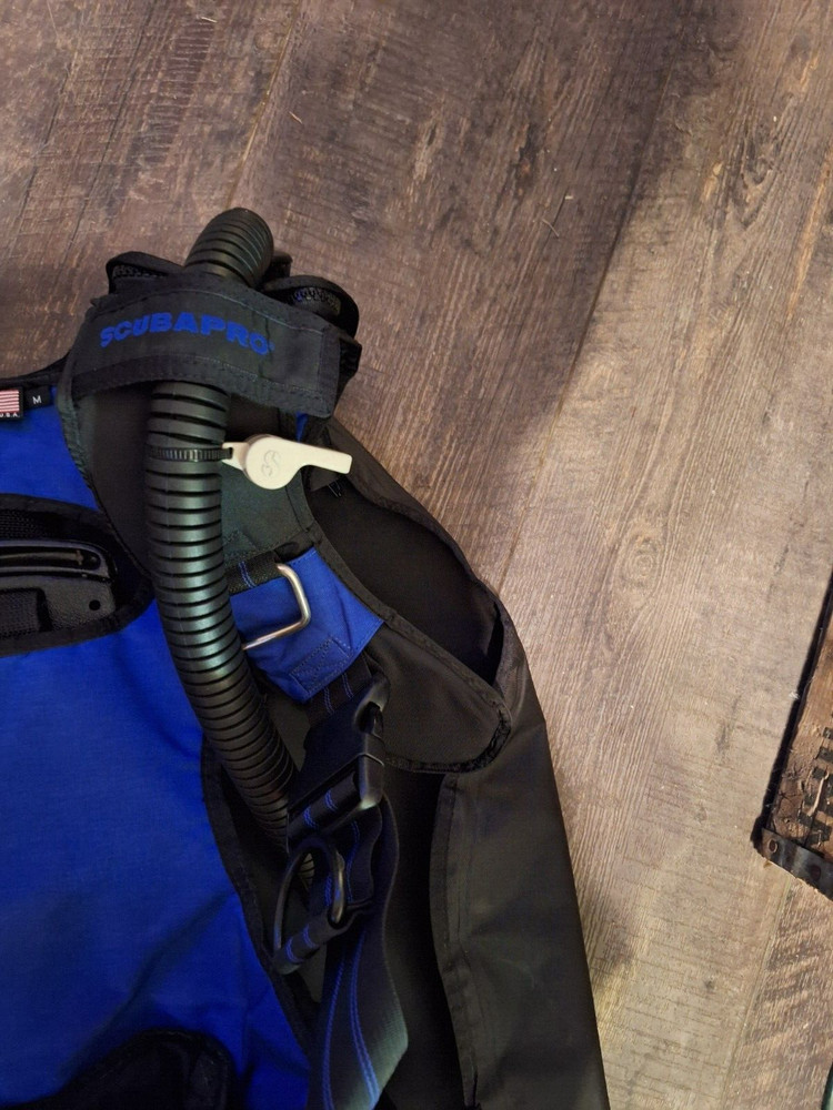 SCUBAPRO Falcon BCD Blue Medium Used