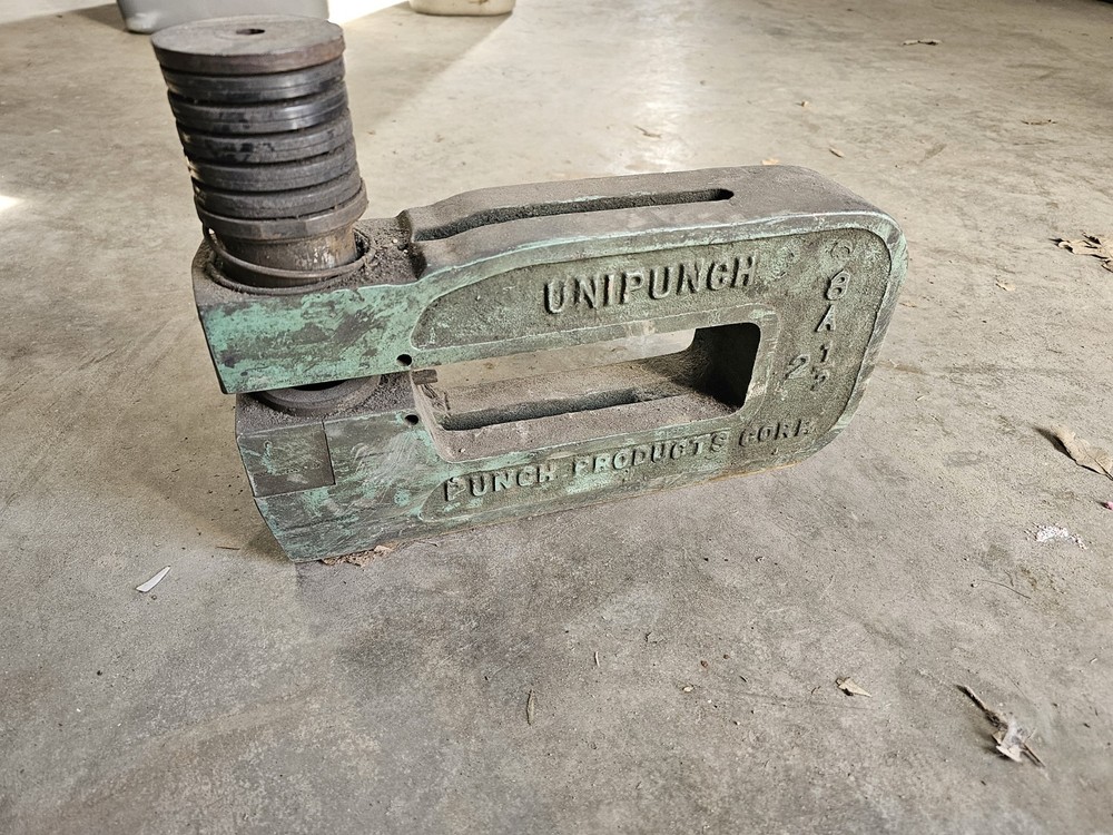 Unipunch 8A 2-1/2 Punch Press Tool Round Unit