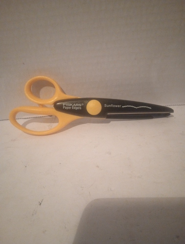 Friskars Paper Edge Scissors Sunflower