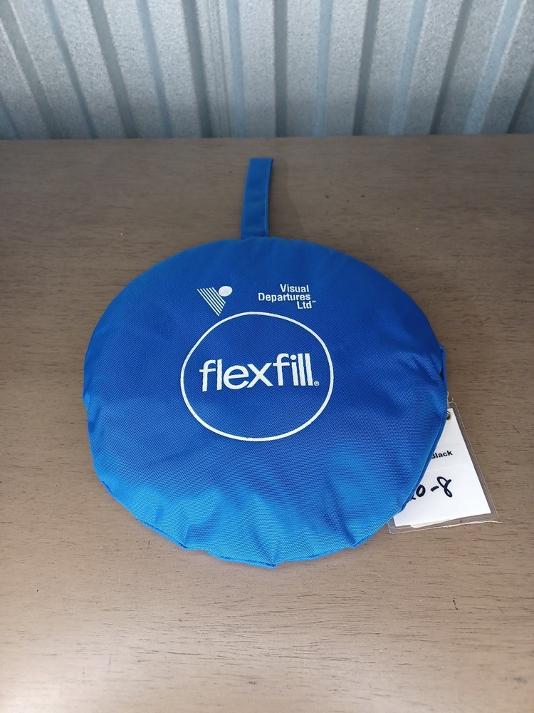 Visual Departures 20 in.Flexfill Silver&Black Collapsible