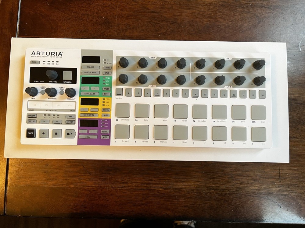 Arturia Beatstep Pro Sequencer, Drum Sequencer and MIDI Controller