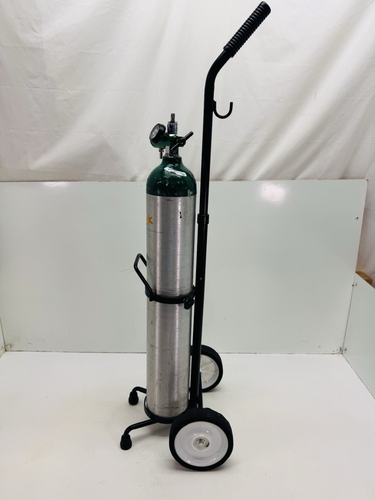 Praxair Empty Oxygen Tank With Regulator Car Size E