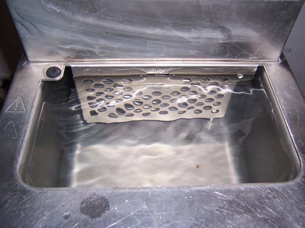 13920 Neslab RTE-111 Chiller