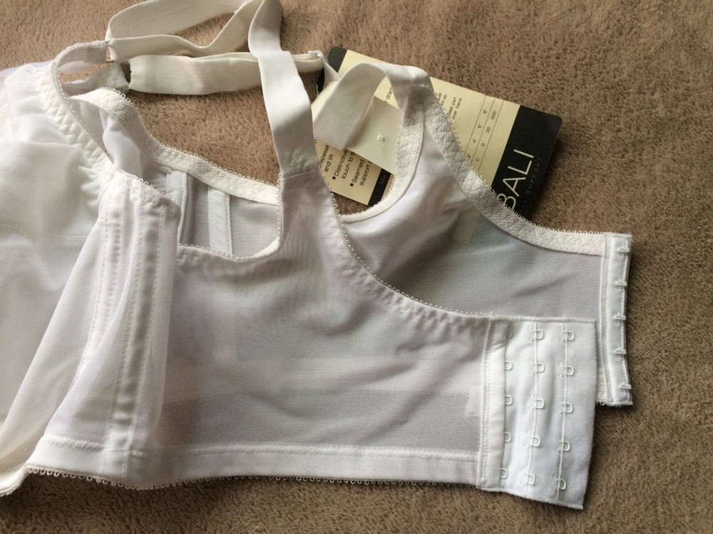 Bali 44DDD White Flower Full Support Underwire Bra Style 180 NWT