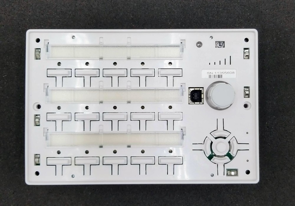 MP-B20-W Media Presentation Button Panel B20 White Crestron