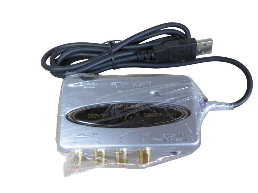 Behringer U-Control UCA202 USB Audio Interface, 2 In/2 Out