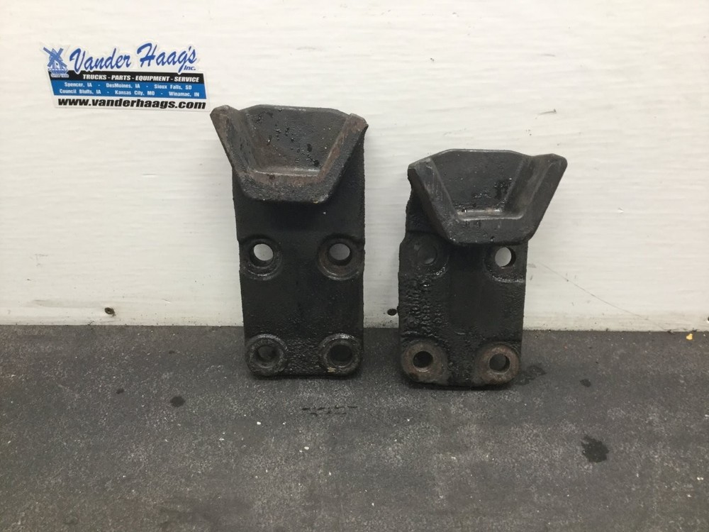 Mercedes MBE4000 Engine Mount - Used