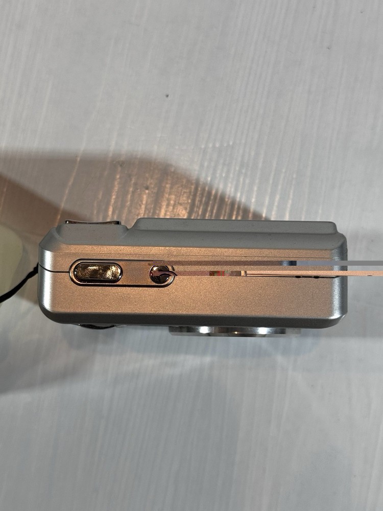 WORKING Polaroid i832 8.0 MP Digital Camera - Silver